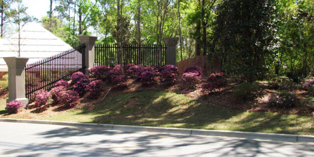 Commercial Landscaping: Preakness Point, Tallahassee, FL